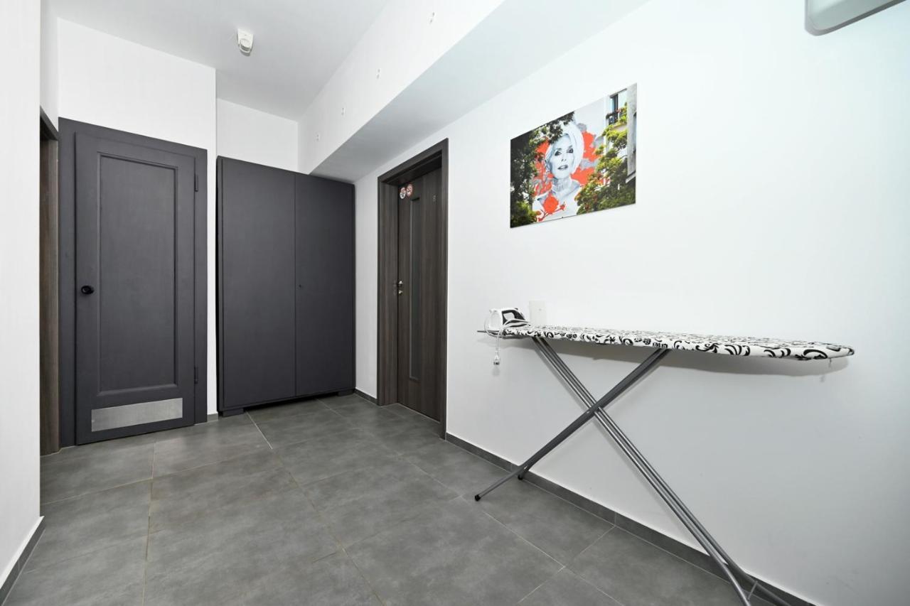 Apartamenty Mural บีเอสโก-เบียวา ภายนอก รูปภาพ